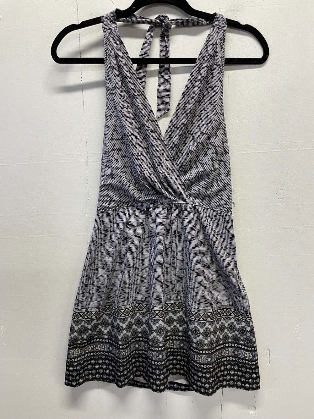 Athleta Women's Halter Style Dress Size 6P Black & Gray Side Zipper